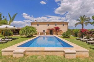 Alquiler de Villas en Búger Mallorca